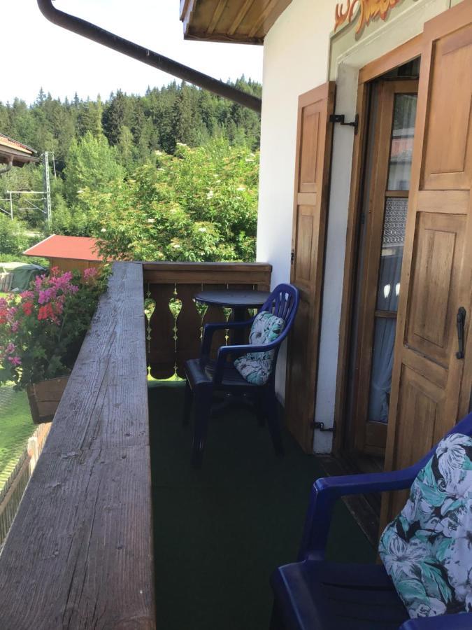 Gaestehaus Alfred Klais Krün Exteriör bild