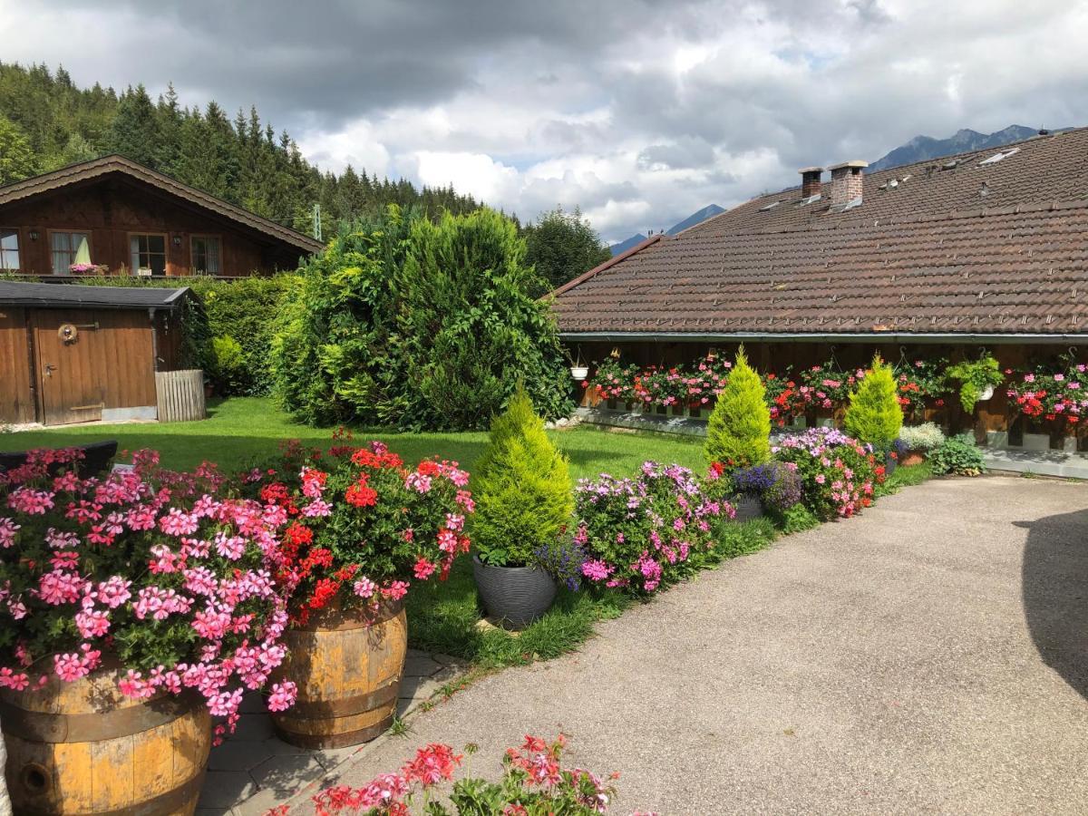 Gaestehaus Alfred Klais Krün Exteriör bild